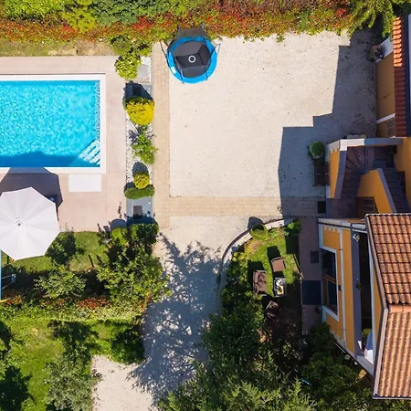 Gracia With Private Pool, Billiards And Play Area Willa *